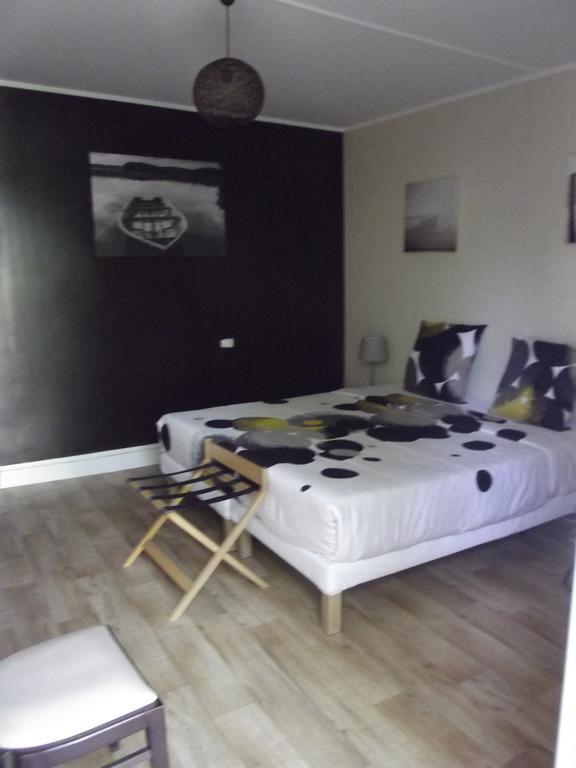 Les Gues Rivieres Bed and Breakfast Pujols  Buitenkant foto