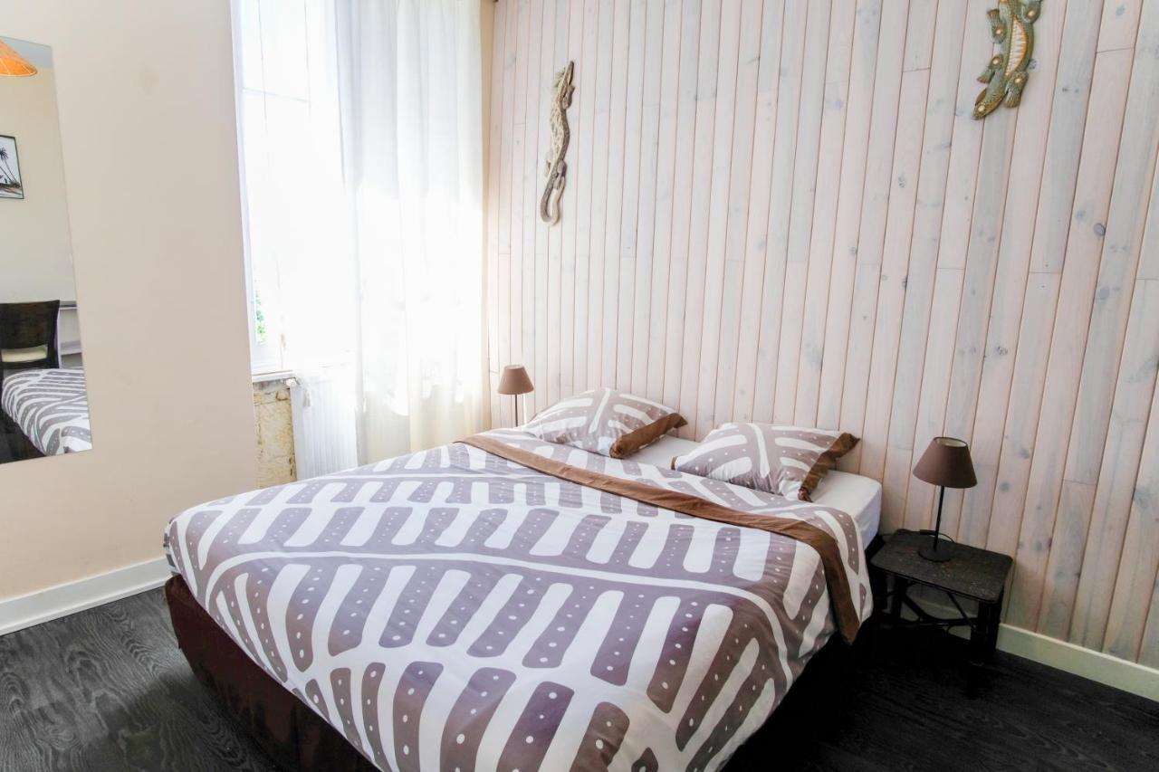 Les Gues Rivieres Bed and Breakfast Pujols  Buitenkant foto