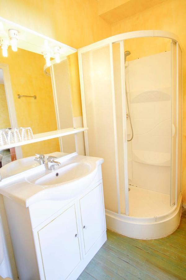 Les Gues Rivieres Bed and Breakfast Pujols  Buitenkant foto