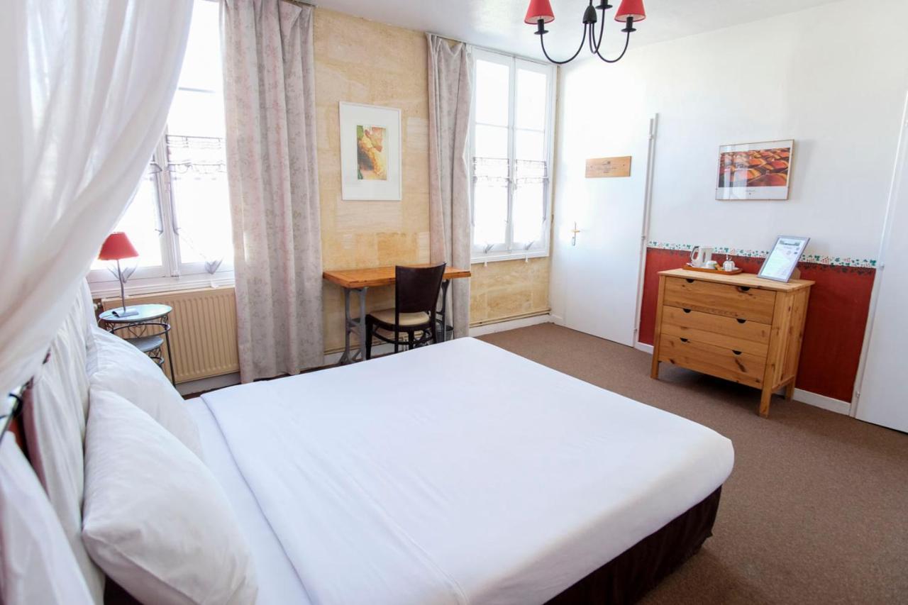 Les Gues Rivieres Bed and Breakfast Pujols  Buitenkant foto